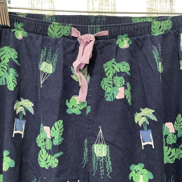 Old Navy Navy Pajama Pants with Green Leaf Design - Picture 2 of 6